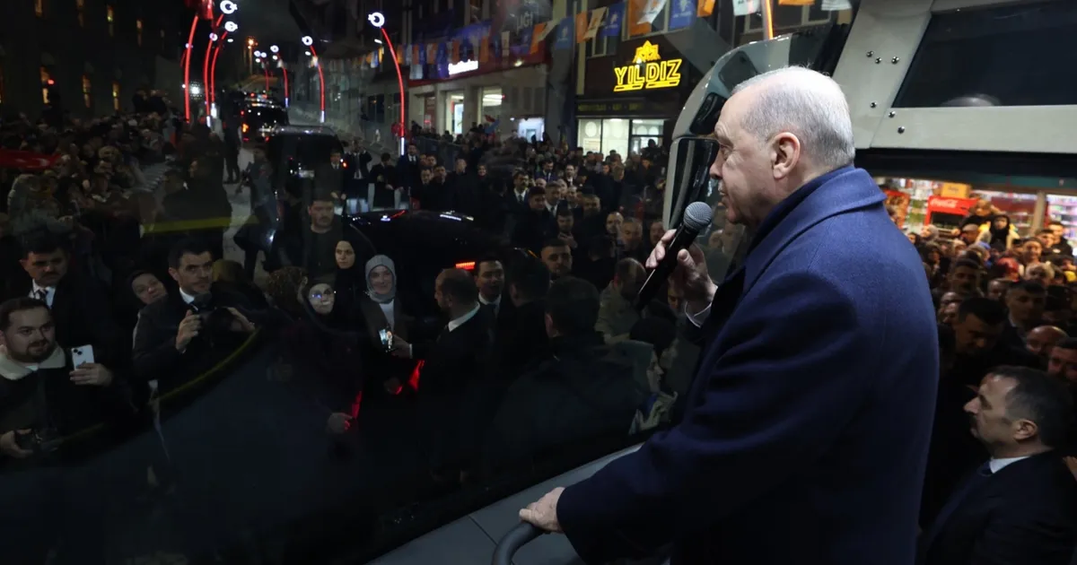 Cumhurbaşkanı Erdoğan memleketi Rize'de