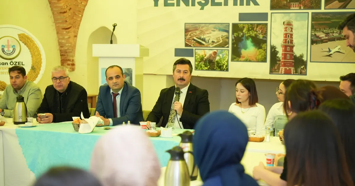 Başkan Ercan Özel üniversite öğrencileriyle buluştu - Gündem Haberleri