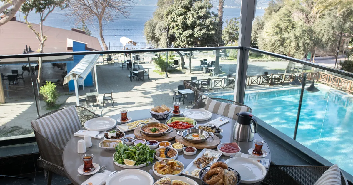 Antalya Muratpaşa'da sosyal tesisler bayramın ilk günü kapalı