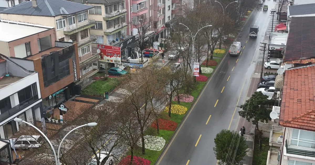 Sakarya bayram için Büyükşehirle çiçek açtı