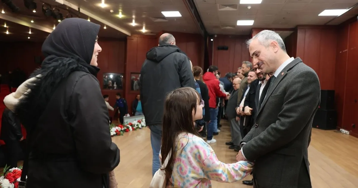 Çayırova'da Başkan Çiftçi mesai arkadaşlarıyla bayramlaştı