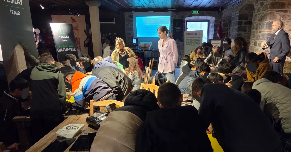 Yeşilay İzmir’den koruma altındaki çocuklara dijital bağımlılık eğitimi