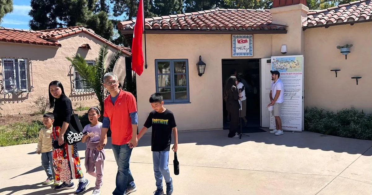 Gurbette bir Türk Evi: San Deiego'da kalpleri ısıtan buluşma noktası - Dünya Haberleri