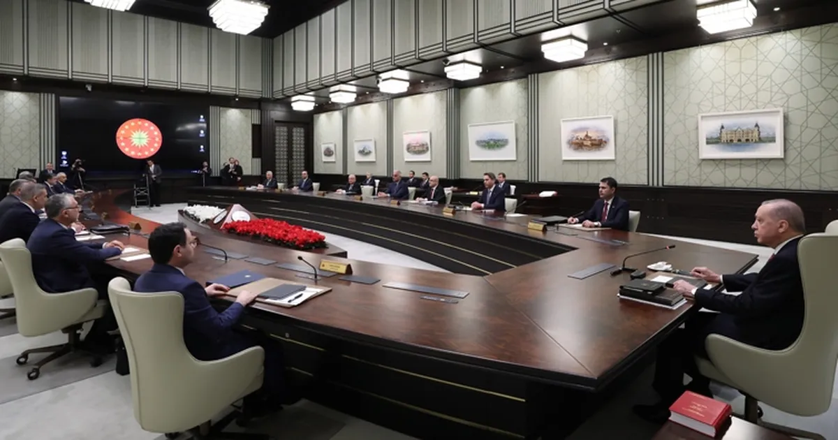 Kabine yoğun gündemle toplanıyor