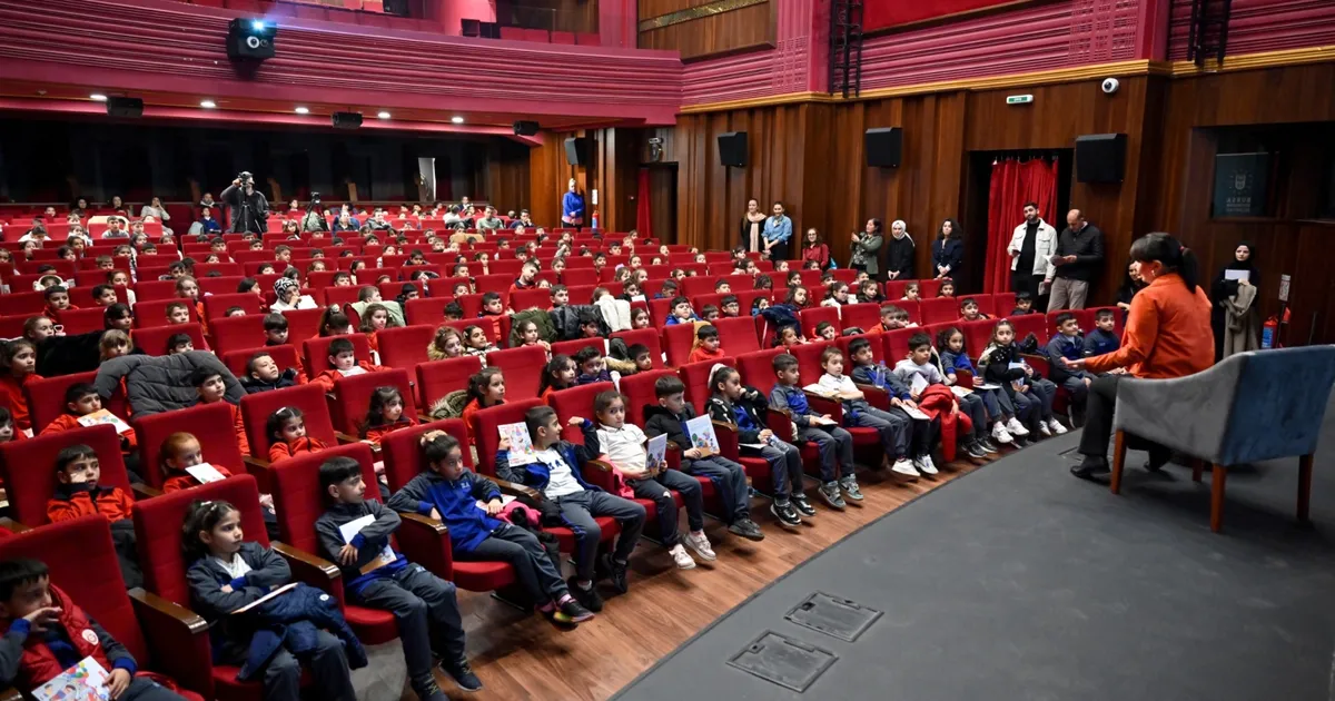 Bursa’da çocuklarla hikaye söyleşisi