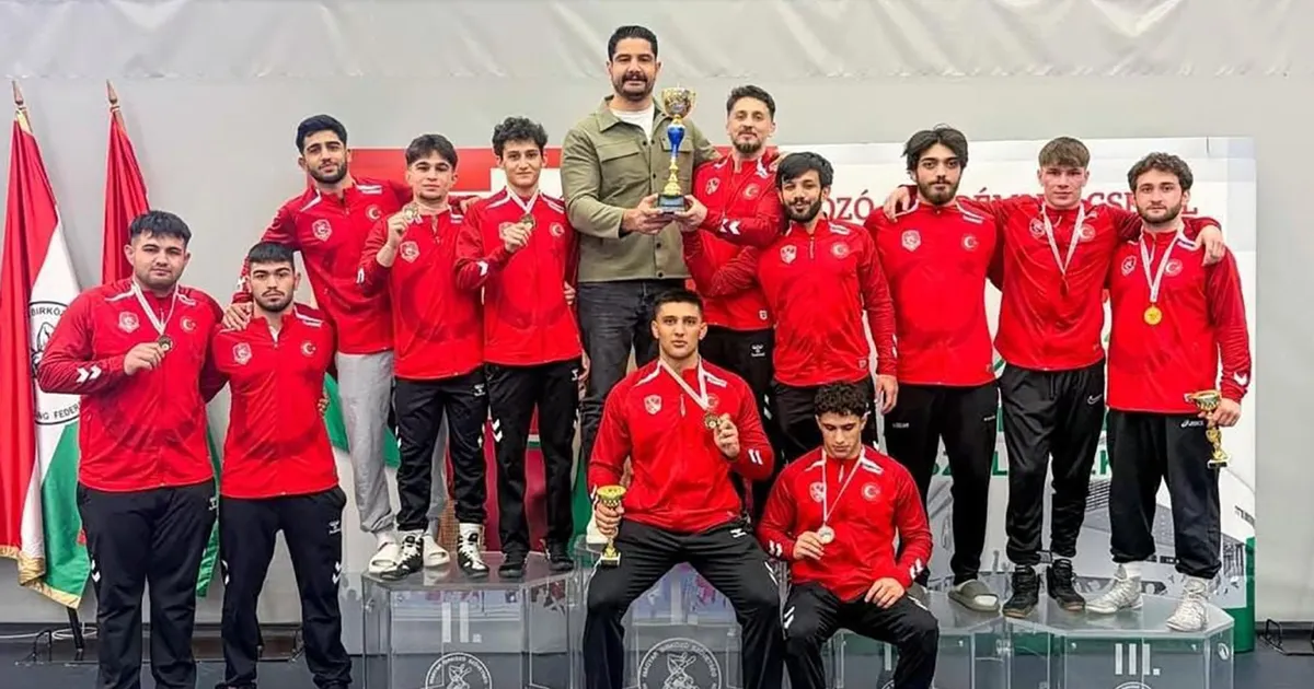 Sakarya'nın milli sporcularından Macaristan’da çifte madalya - Spor Haberleri