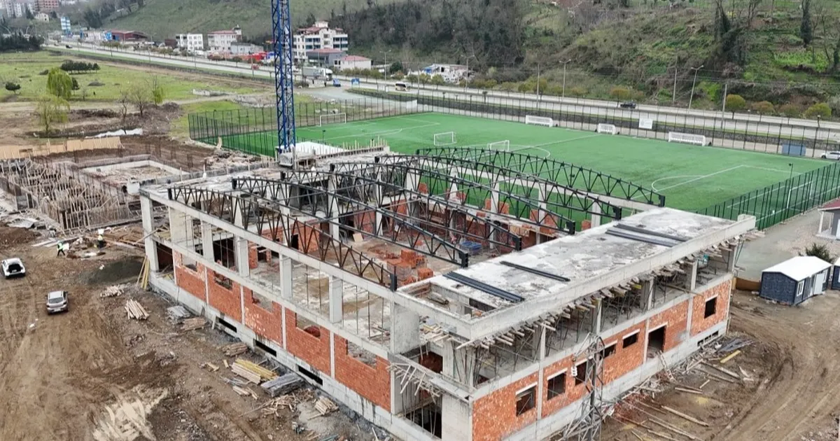 Ordu'da Eskipazar Spor Kompleksi inşaatı sürüyor
