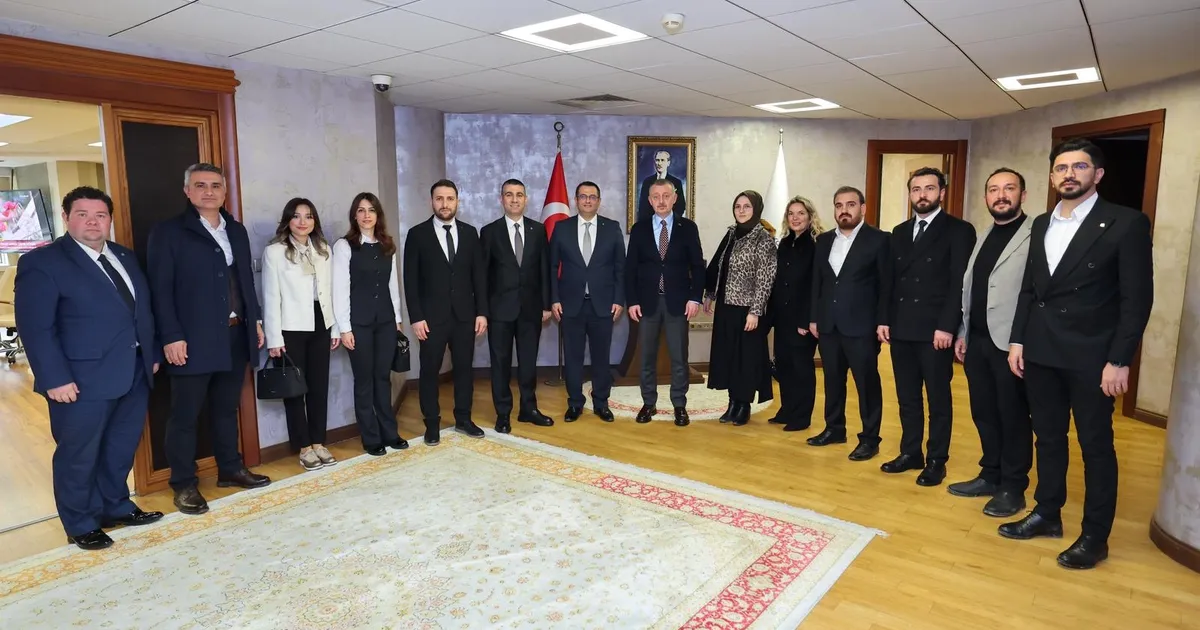 Kocaeli'de Başkan Büyükakın’a ziyaretçi akını