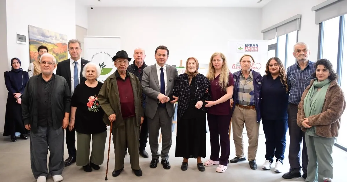 Bursa Osmangazi'de Başkan Aydın BAREM üyelerinin mutluluğunu paylaştı