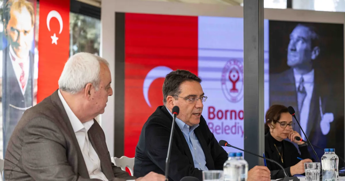 CHP’li Bağcıoğlu Bornova’da savunma politikalarını anlattı