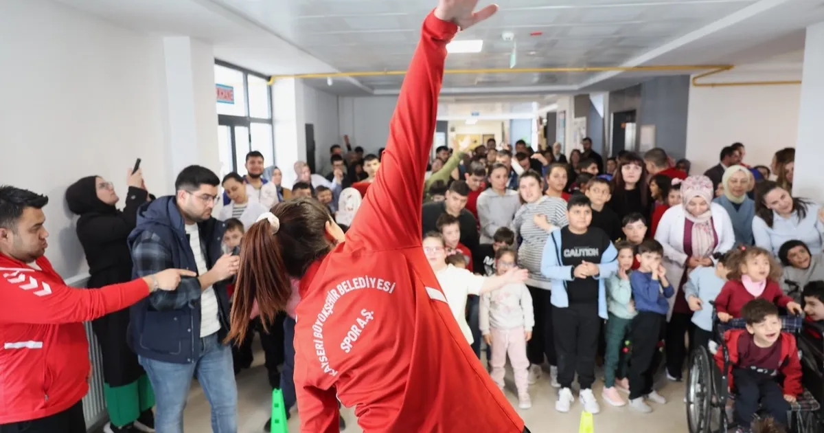 Kayseri Büyükşehir'den çok 'özel' buluşma