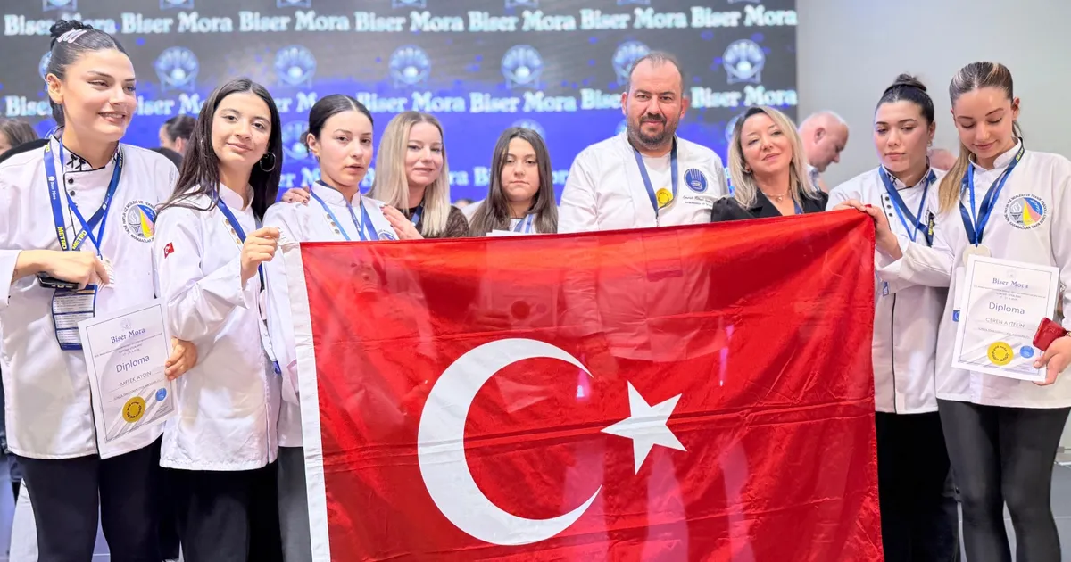 Karabağlar Nene Hatun MTAL'e Gastronomi Festivali'nden 9 madalya