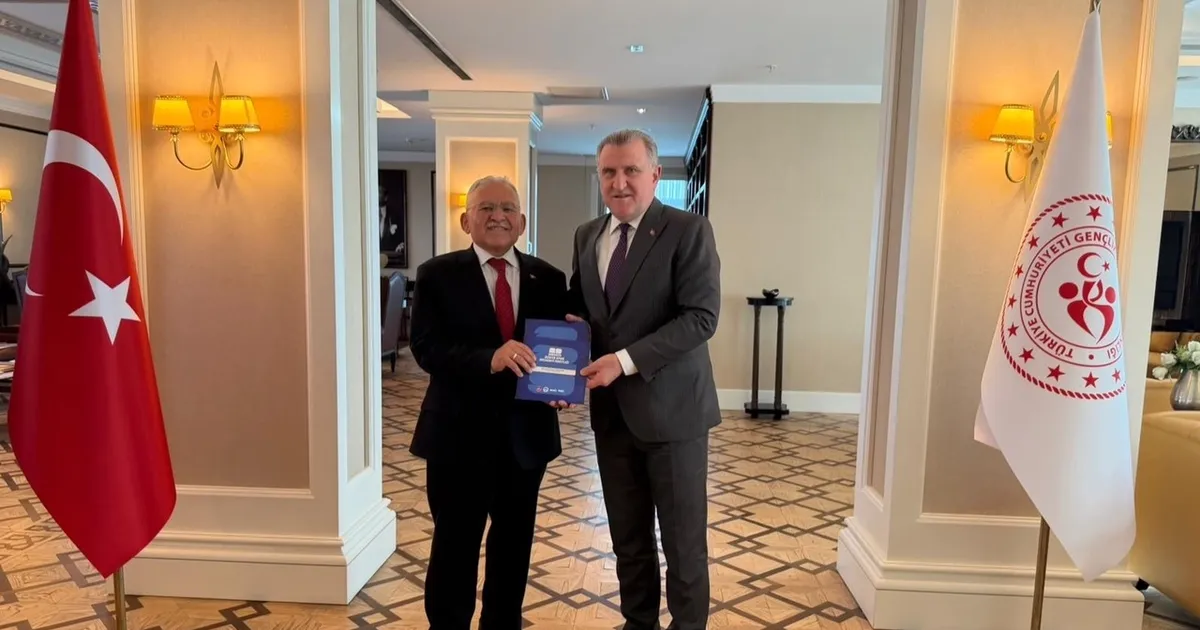 Memduh Büyükkılıç'tan Ankara çıkarması - Gündem Haberleri