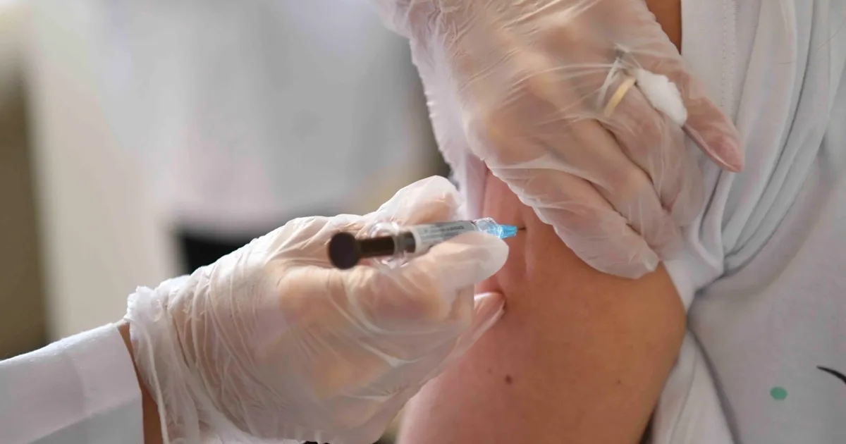 Ankara'da örnek HPV aşı uygulaması devam ediyor