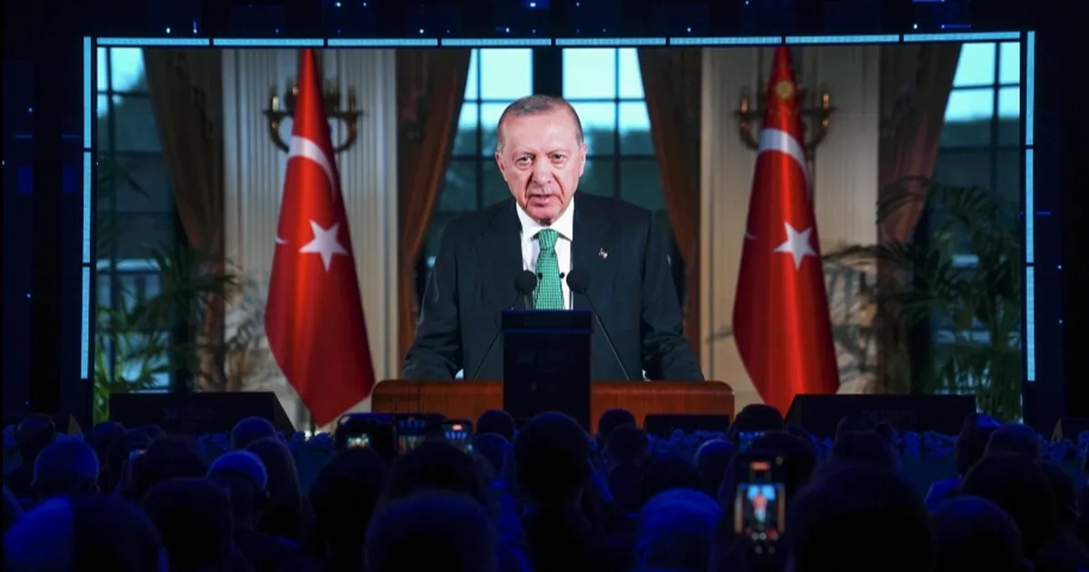 Cumhurbaşkanı Erdoğan STRATCOM Zirvesi’nden dünya barışı mesajı verdi