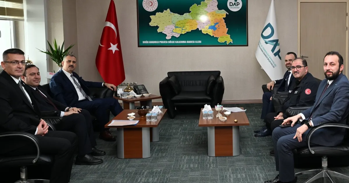 Vali Bozkurt’tan Erzurum Valiliği ve DAP’a ziyaret