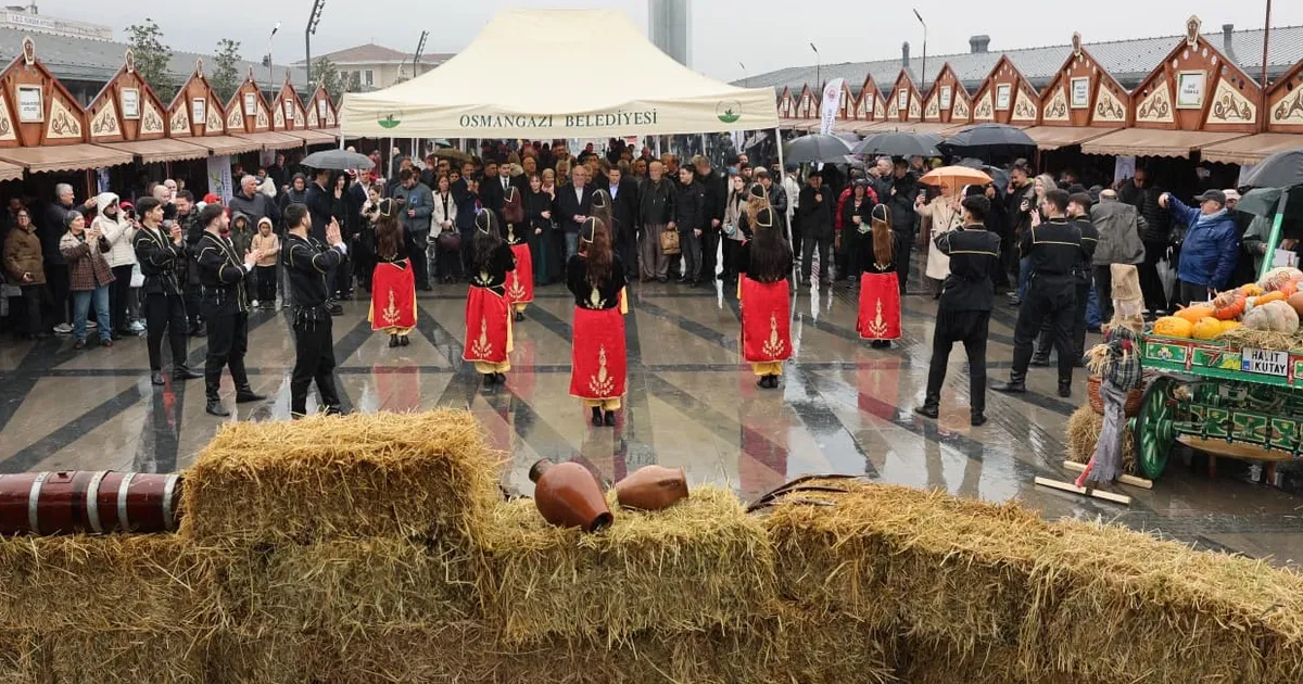 Bursa Osmangazi’de Atalık tohumlar geleceğe taşınıyor... 40 bin tohumla geleceğe yatırım