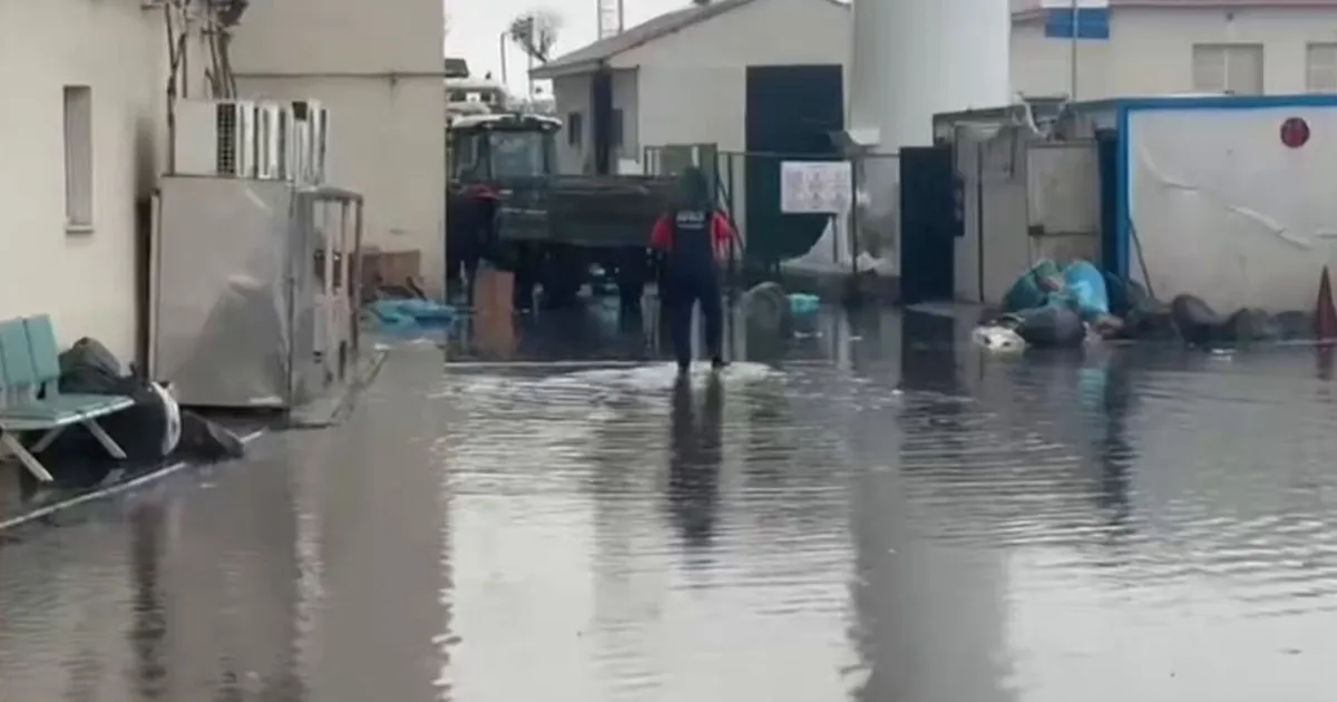 Ağrı’da su taşkınlarına müdahale