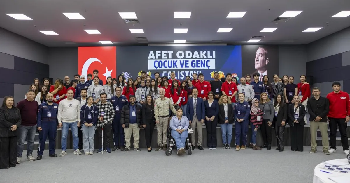 Mersin’de çocuk ve gençlerle afet bilinci çalıştayı