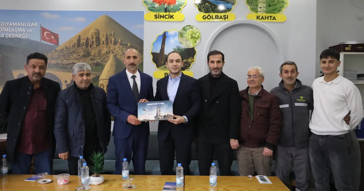 İzmit Belediyesi'nden derneklere nezaket turu