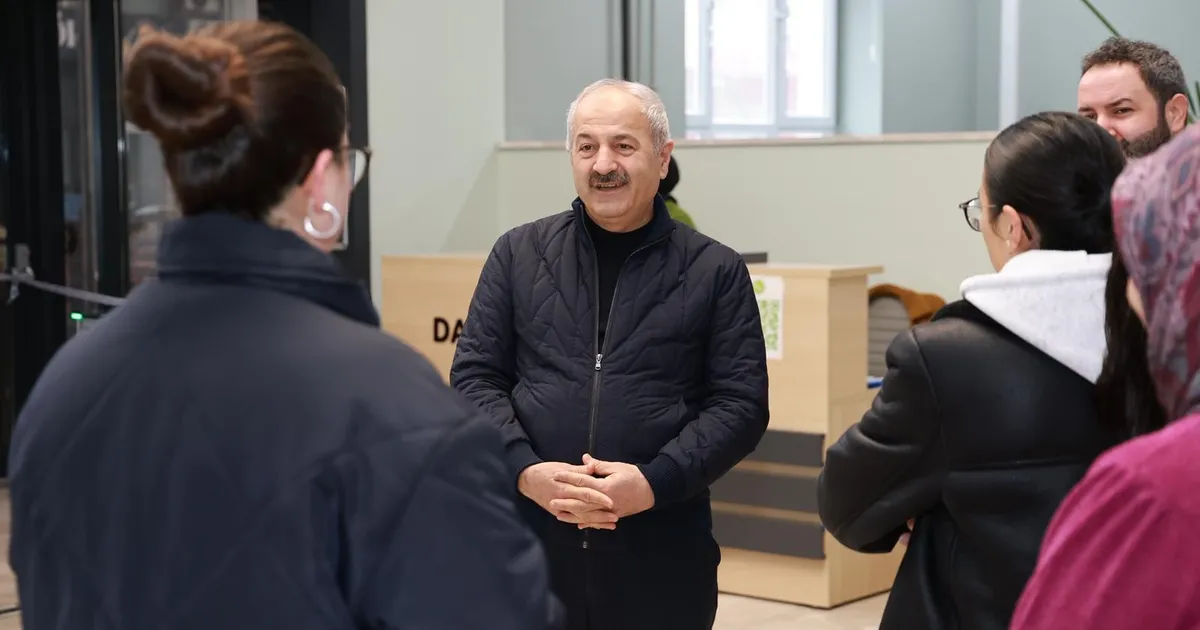 Gebze'de Başkan Büyükgöz YKS öncesi gençlerle buluştu