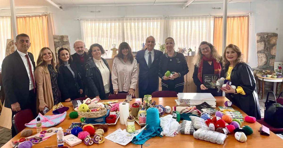 İzmir’de huzurevinde duygu dolu gün