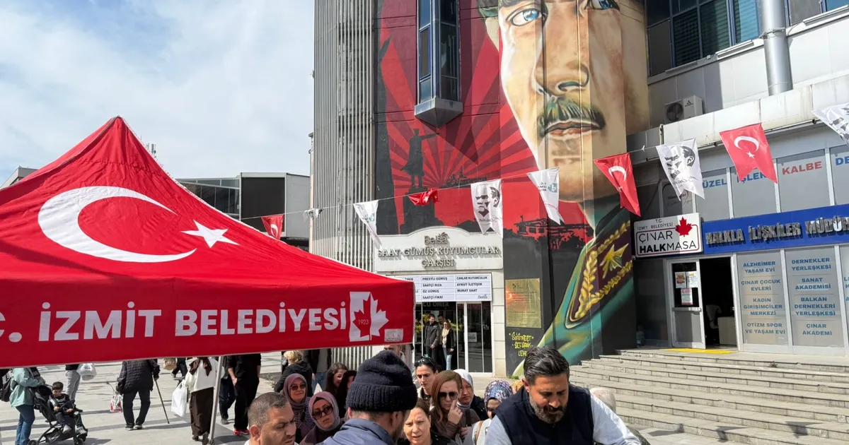 Kocaeli'de İzmit'te Orman Haftası’na özel 2020 fidan dağıtımı