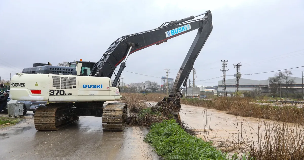 Bursa Büyükşehir AKOM olumsuz hava koşullarına karşı seferber oldu