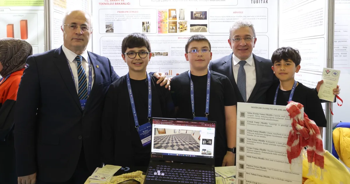 Genç bilim insanları DEÜ’de buluştu