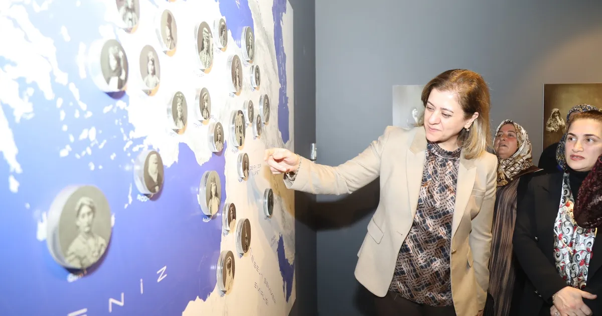 Gaziantep’te “19. Asırda Osmanlı Coğrafyasında Kadın” sergisi açıldı