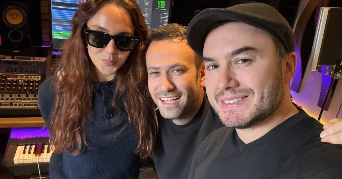 Aybüke Albere’den güçlü atak!