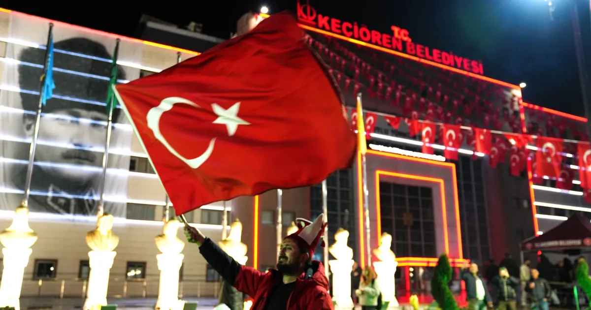 Keçiören'de kupa coşkusu dev ekrandan takip edildi