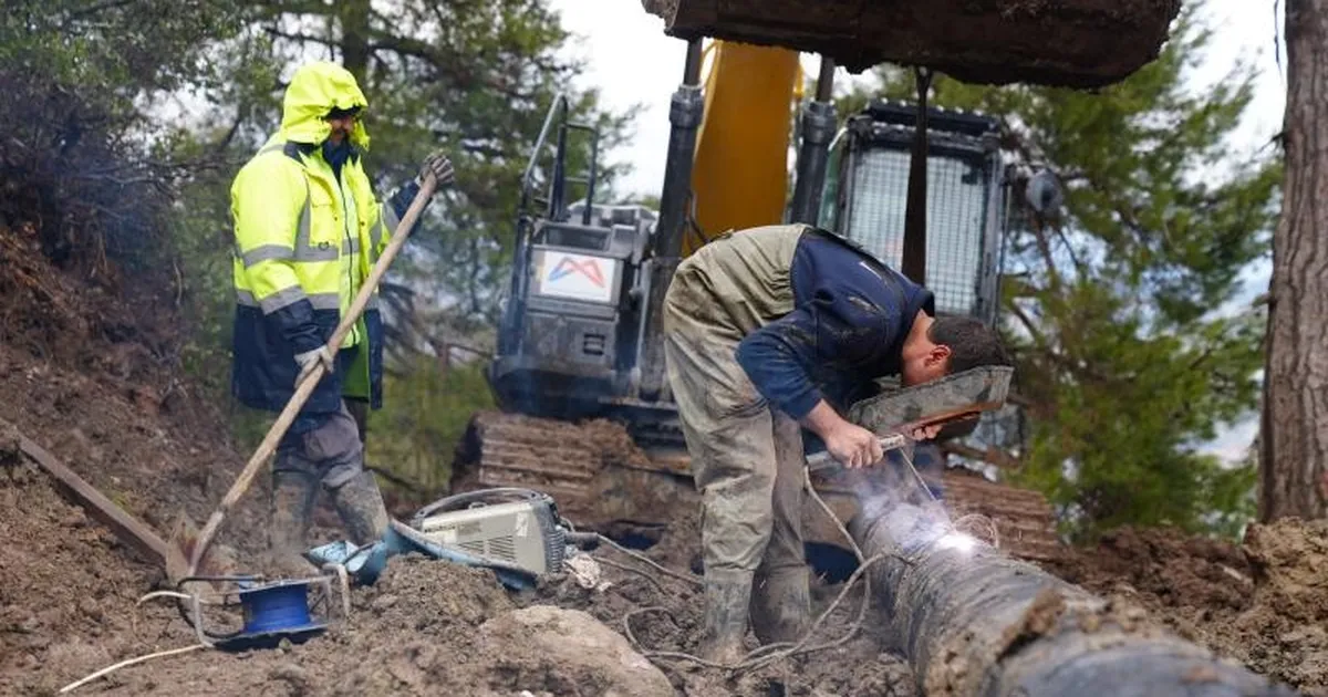 Mersin'de zarar gören içme suyu hattına anında müdahale