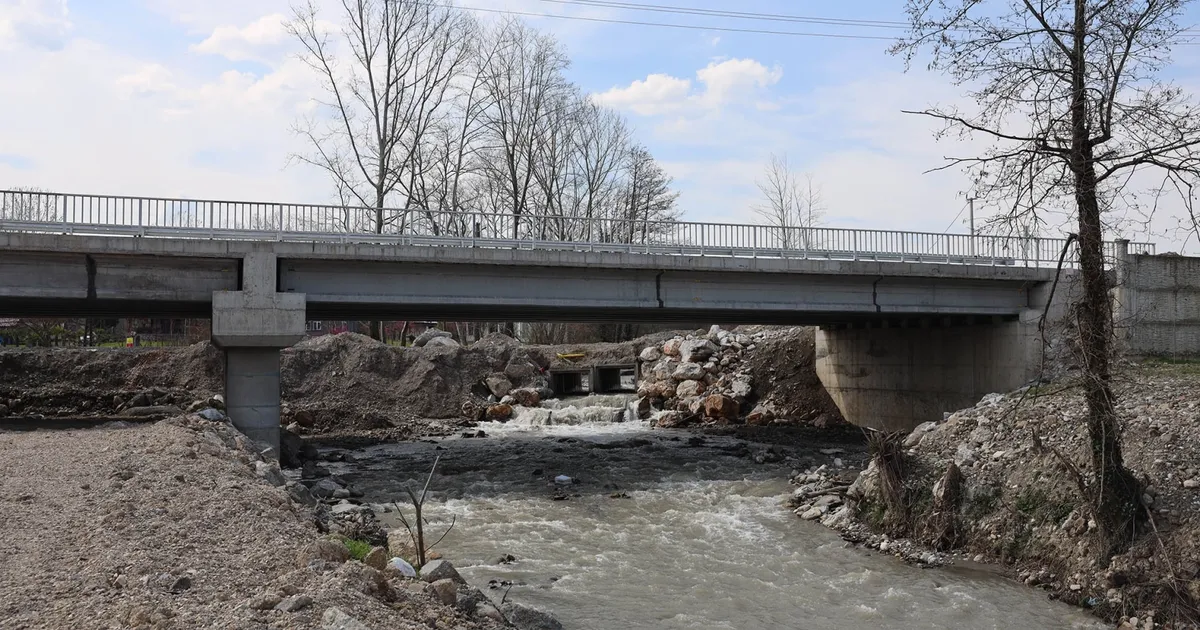 Sakarya'da Karapürçek Mesudiye Köprüsü ile geçişler güvenli hale geldi