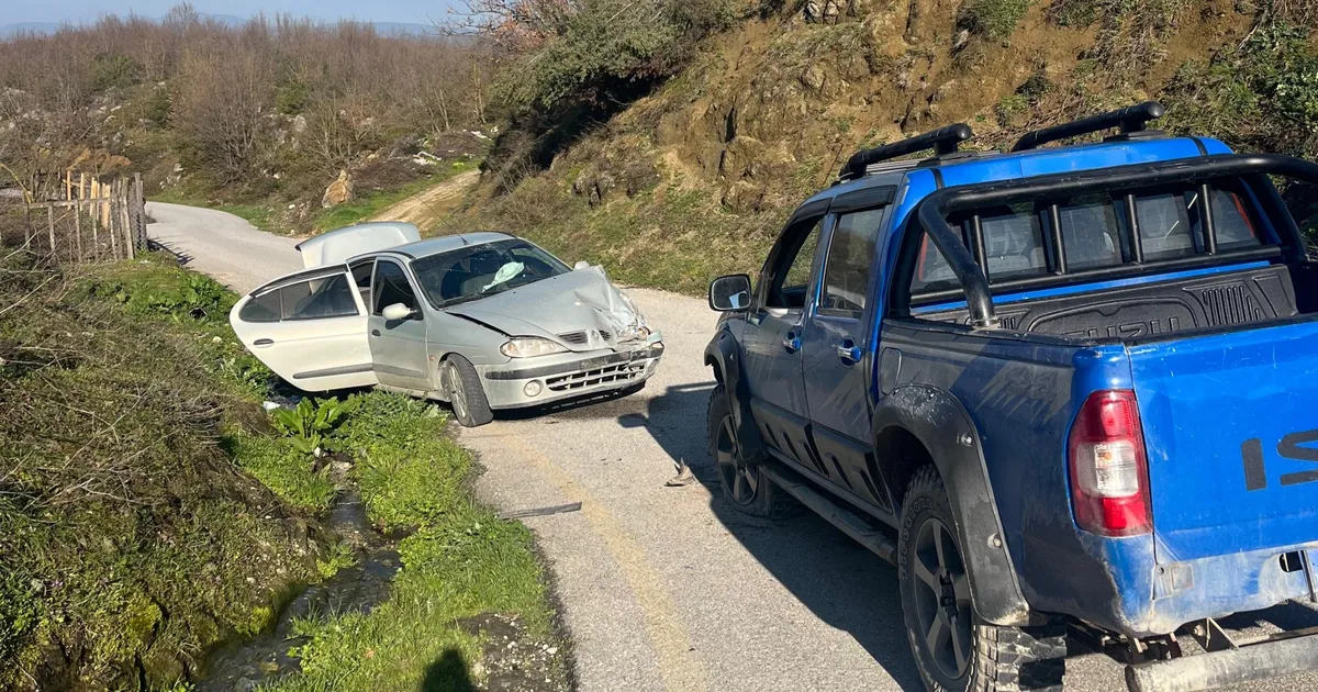 Düzce’de iki aracın çarpıştığı kazada 3 kişi yaralandı