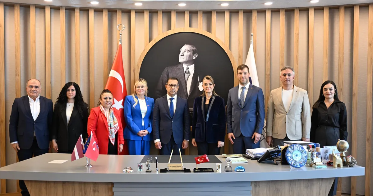 Letonya Büyükelçisi’nden Antalya Büyükşehir’e ziyaret