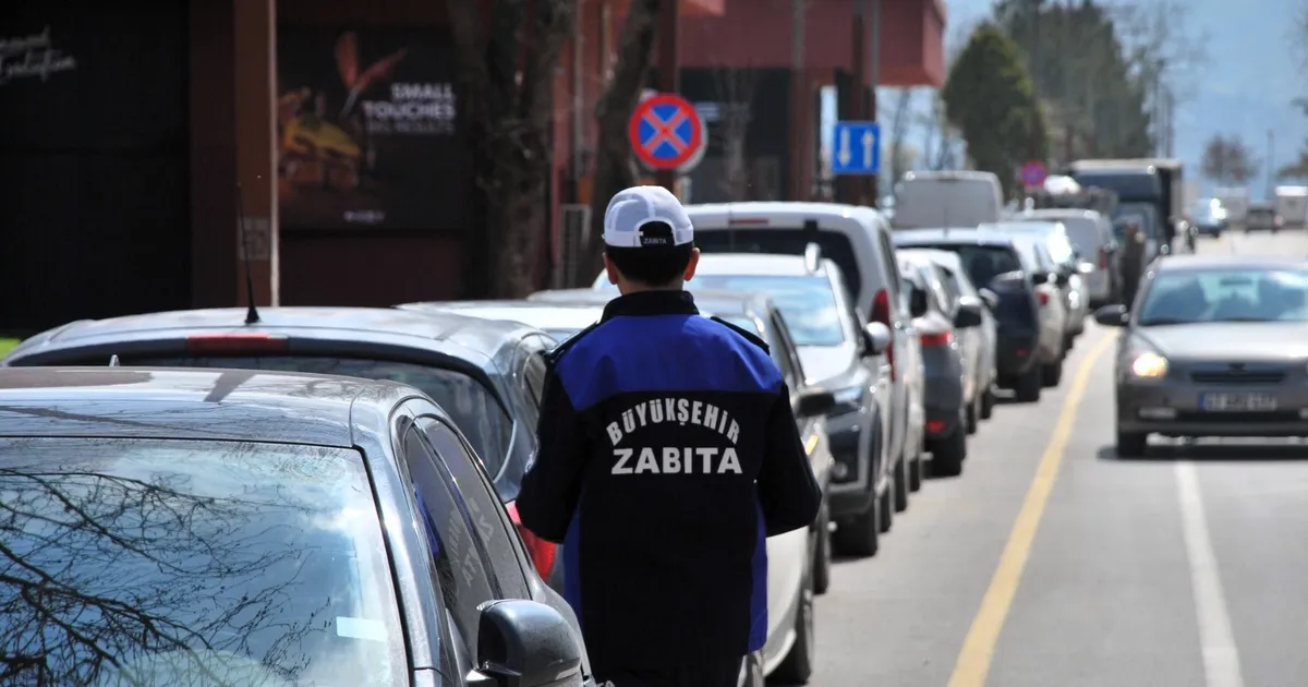 Kocaeli'de hatalı parklara zabıta müdahalesi