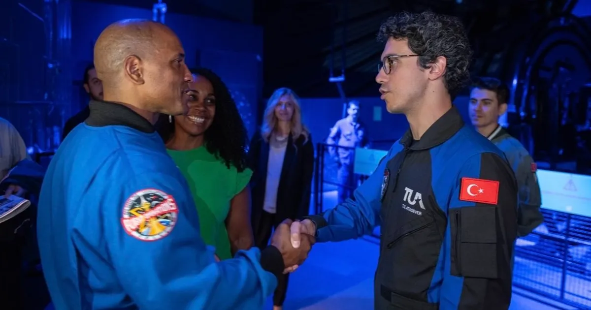 Türk astronot Atasever'den nostaljik ve hedef mesajlı paylaşım