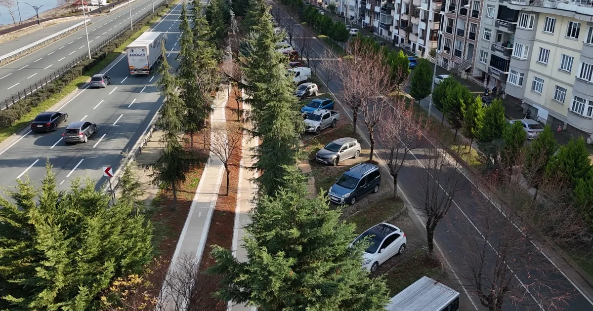 Trabzon'da Sürmene bisiklet yolu hizmete açıldı