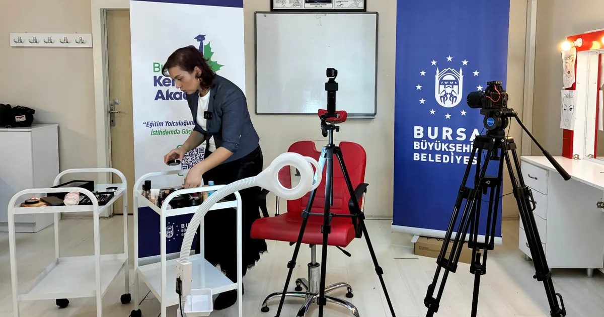 Bursa Kent Akademisi'nde 'uzaktan eğitim' dönemi - Eğitim Haberleri