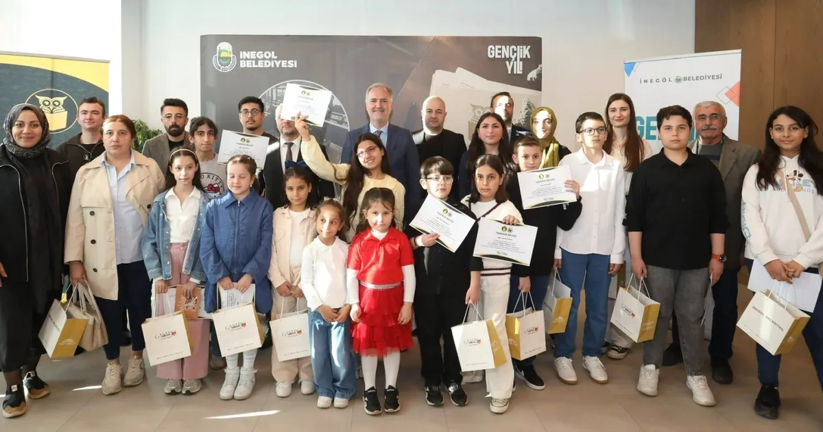 Bursa İnegöl'de Nöbetçi Kitaphanelerin 'en’leri ödüllendirildi