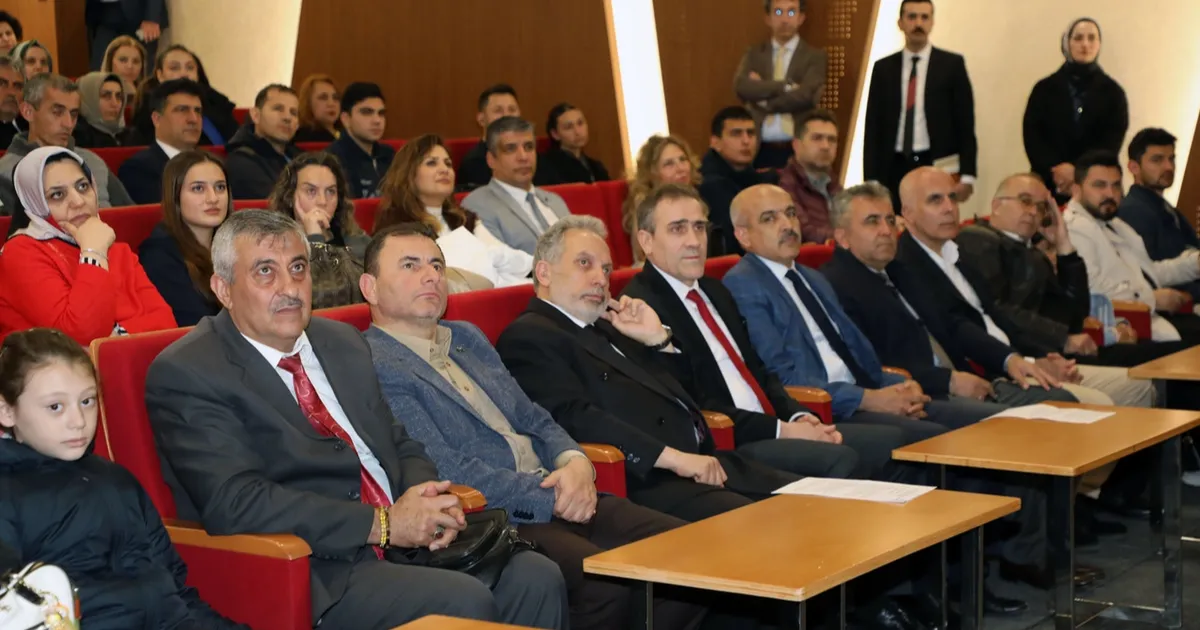 Kayseri Talas'ta atıklar sanata dönüşüyor - Gündem Haberleri