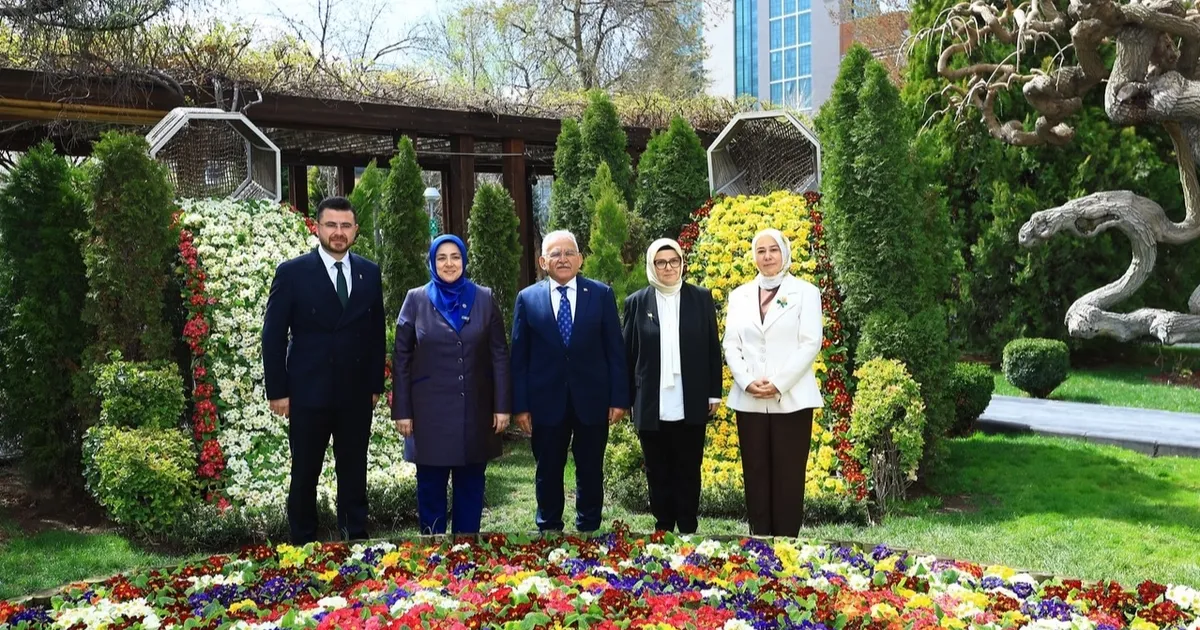 AK Parti Kadın Kolları'ndan Kayseri'ye özel övgü - Gündem Haberleri