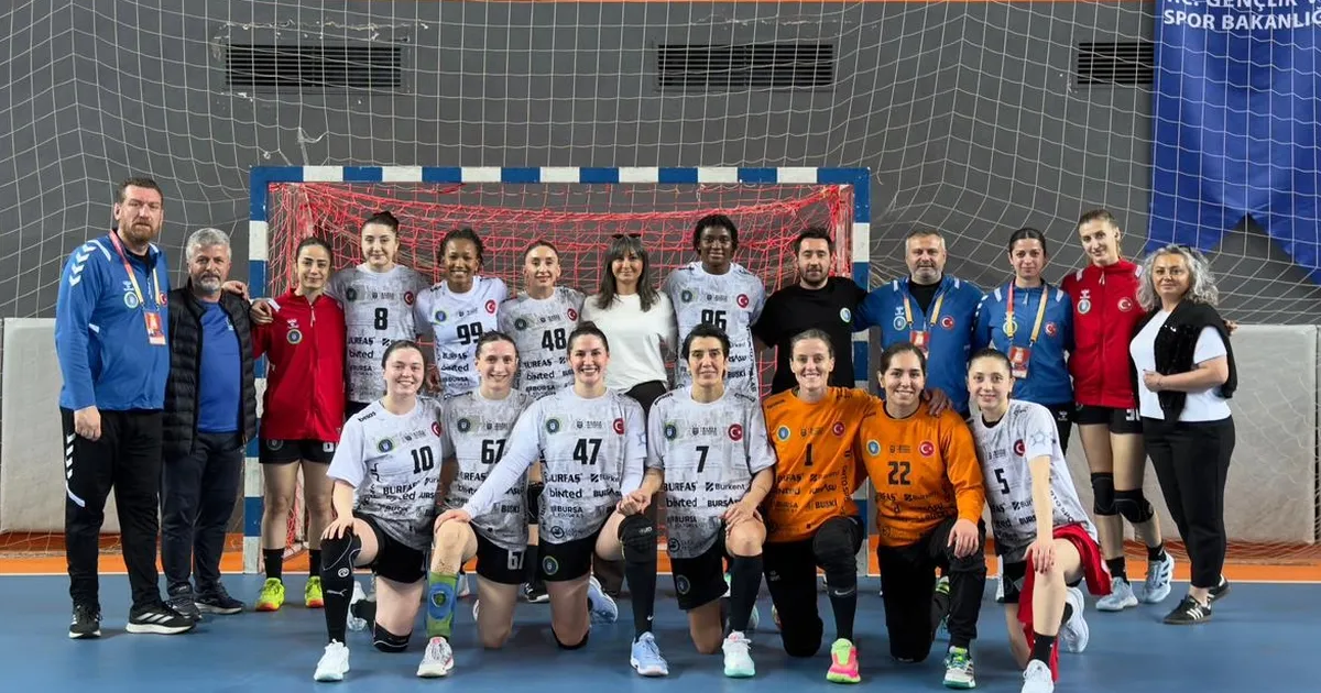 Bursalı kadınlar hentbolda zorlanmadan kazandı - Spor Haberleri