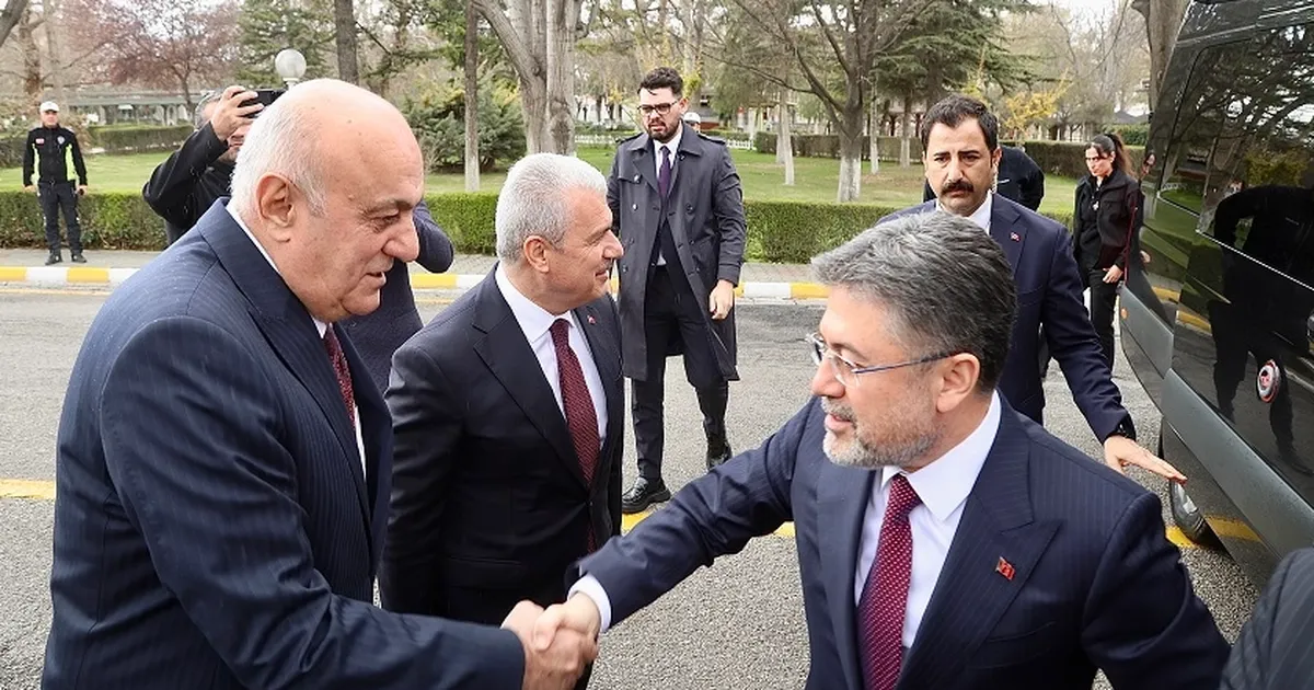 Bakan Yumaklı'dan Konya Şeker'e ziyaret