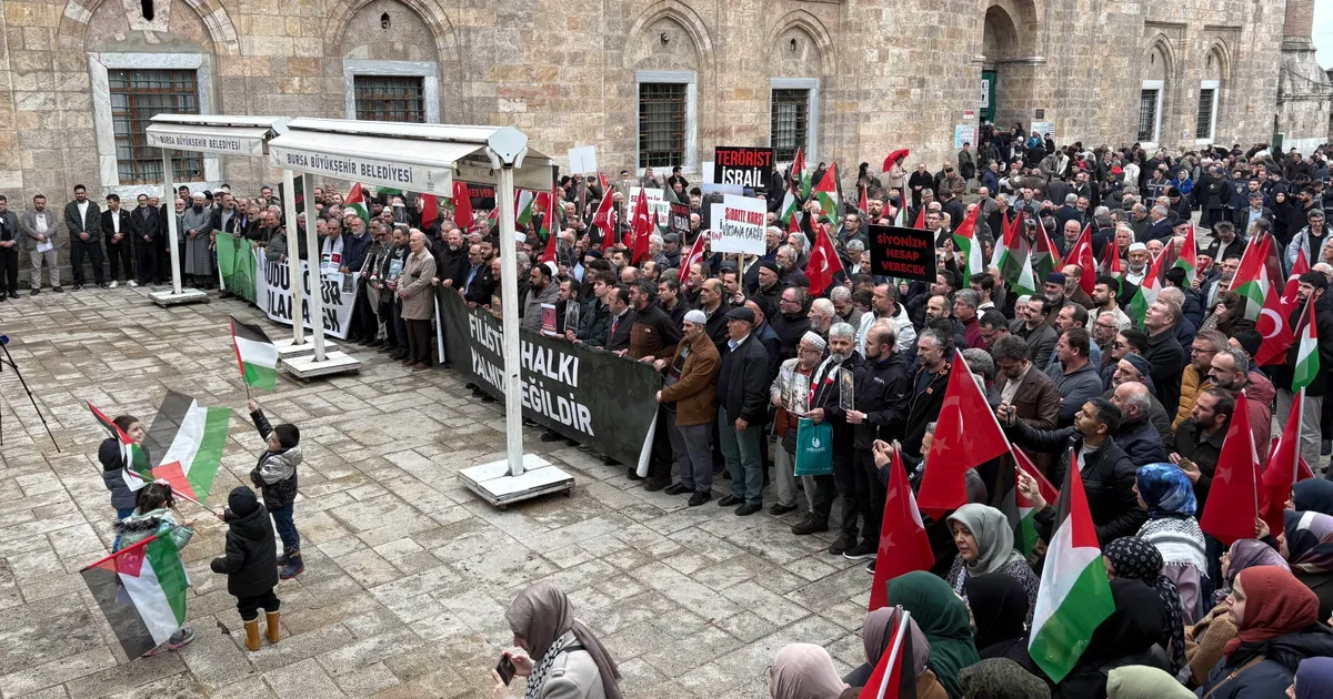 Bursa Gönüllü Kuruluşlar'dan Filistin için tek yürek