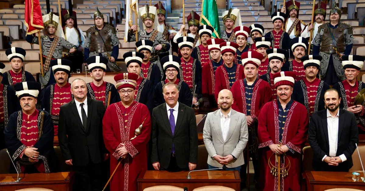 Milli maçta tribünleri coşturan mehteran Saraçhane'de