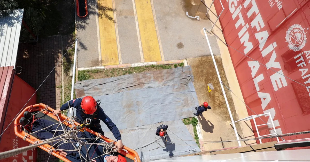 Antalya itfaiyesinin yeni erleri görev yerlerine atandı