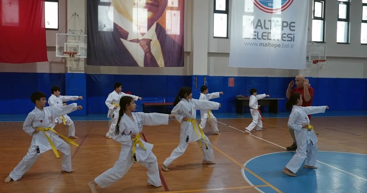 İstanbul'da Maltepe’nin karatecileri mezun oldu