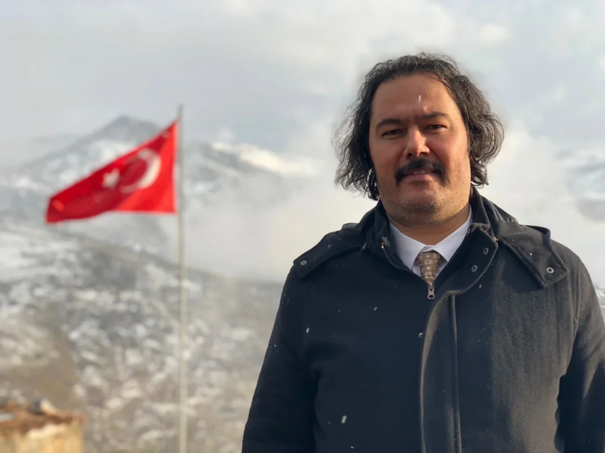Prof. Dr. Kamer: Sosyal Medya mı Aile mi? - Gündem Haberleri